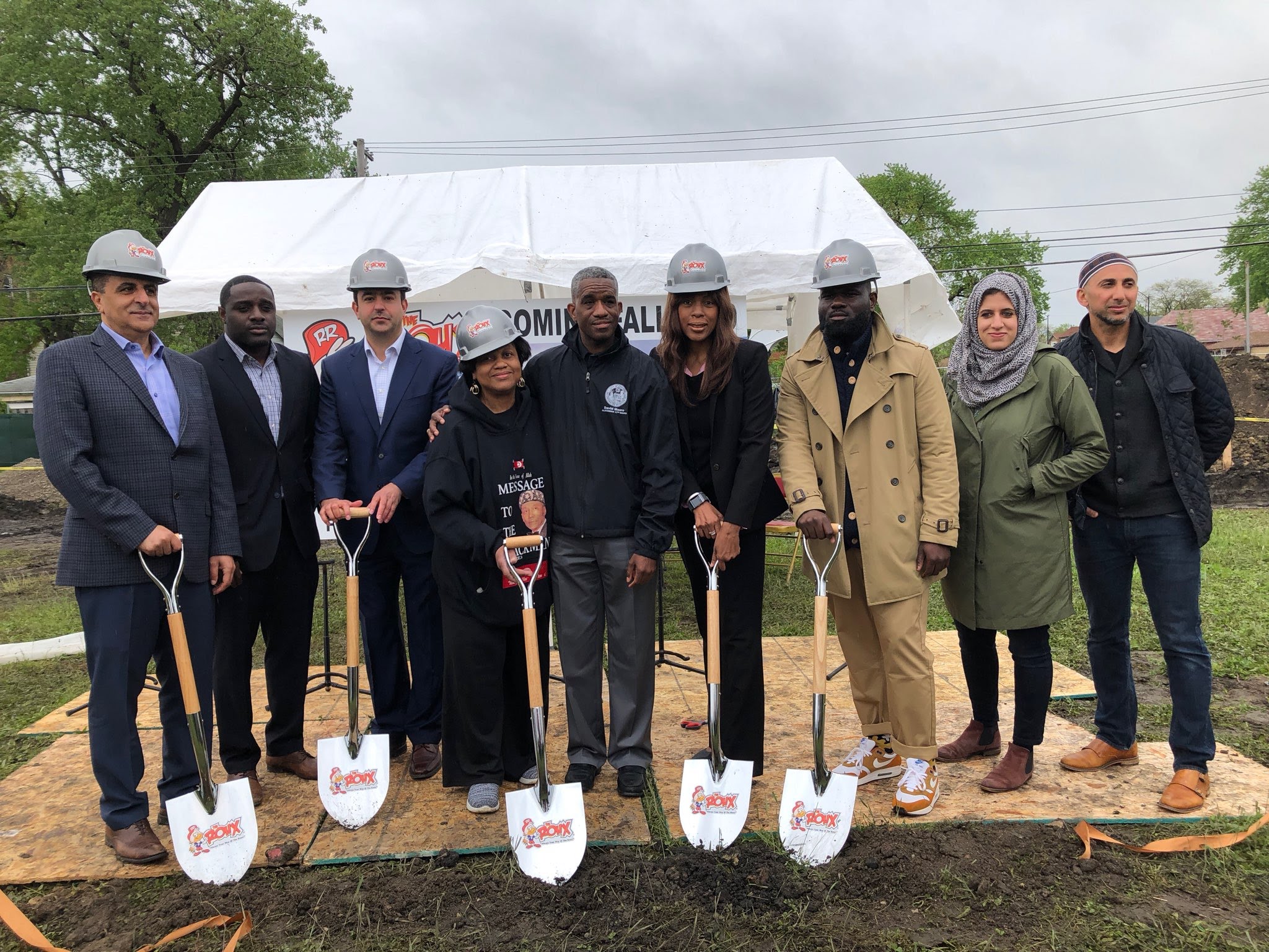 “Roux” Makes History for Literacy in Chicago as the First Gas Station ...