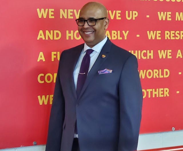 chicago defender urban prep tim king