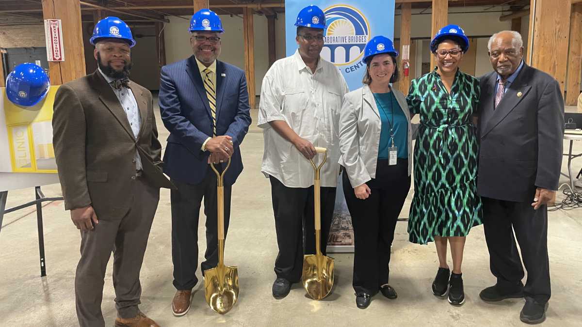 U.S. Rep. Danny Davis and Ald. Jason Ervin join Collaborative Bridges officials for a groundbreaking ceremony for a Wellness Center.