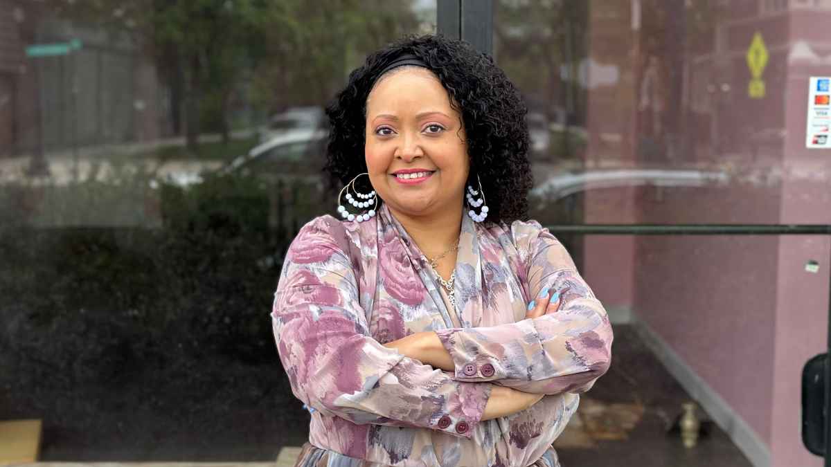 Front Porch Art Center's Keli Stewart