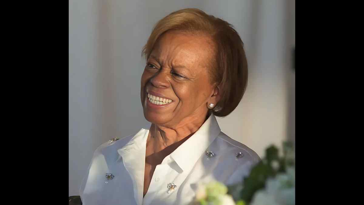 Marian Lois Shields Robinson