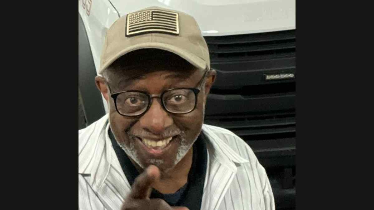 Retired officer Larry Neuman